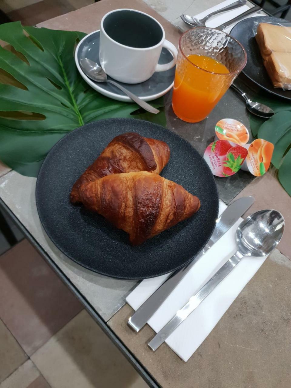 Palermo Inn Suite Exteriör bild